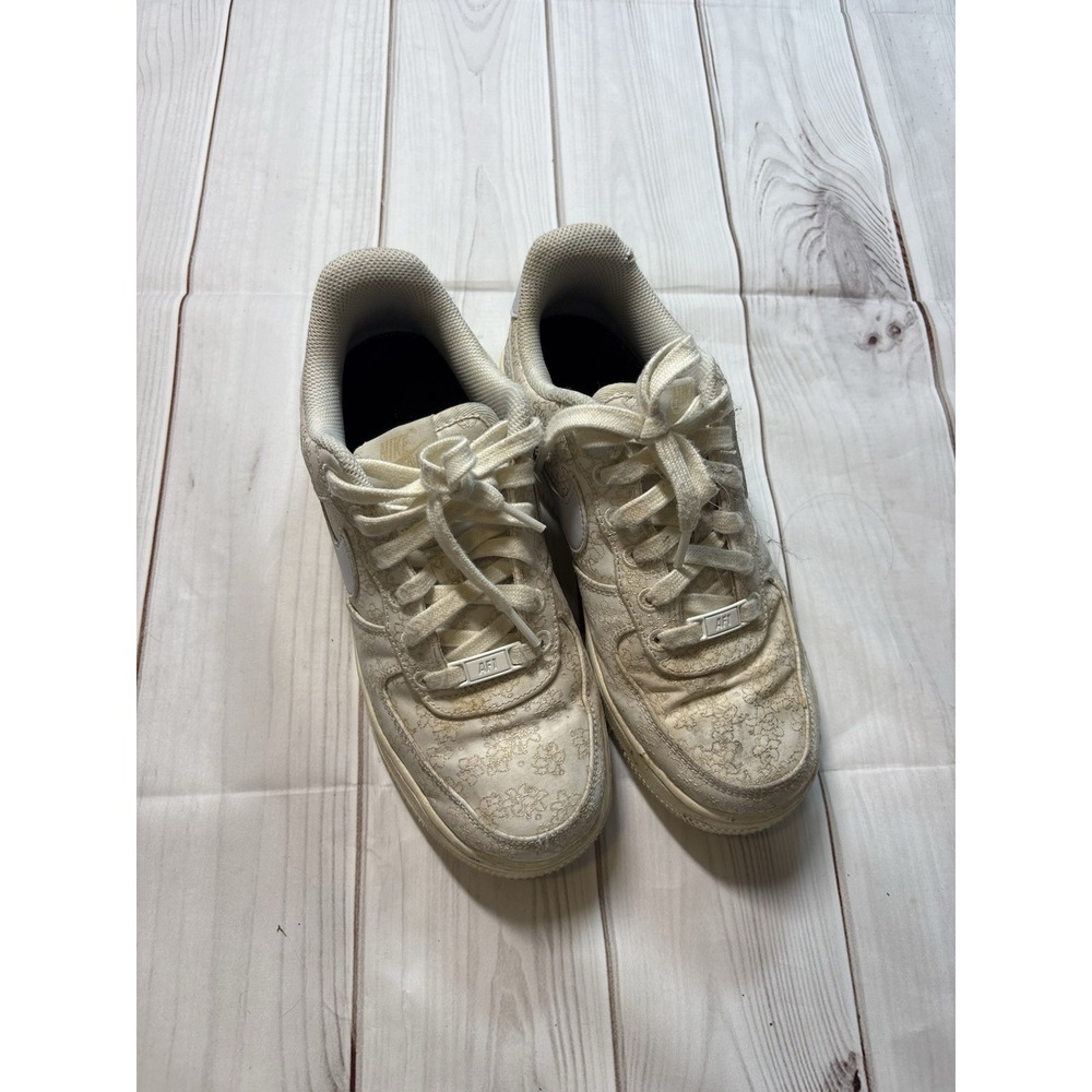 Nike Air Force 1 07 SE Jacquard Floral Embroidery White DR6402-900 Womens Size 7